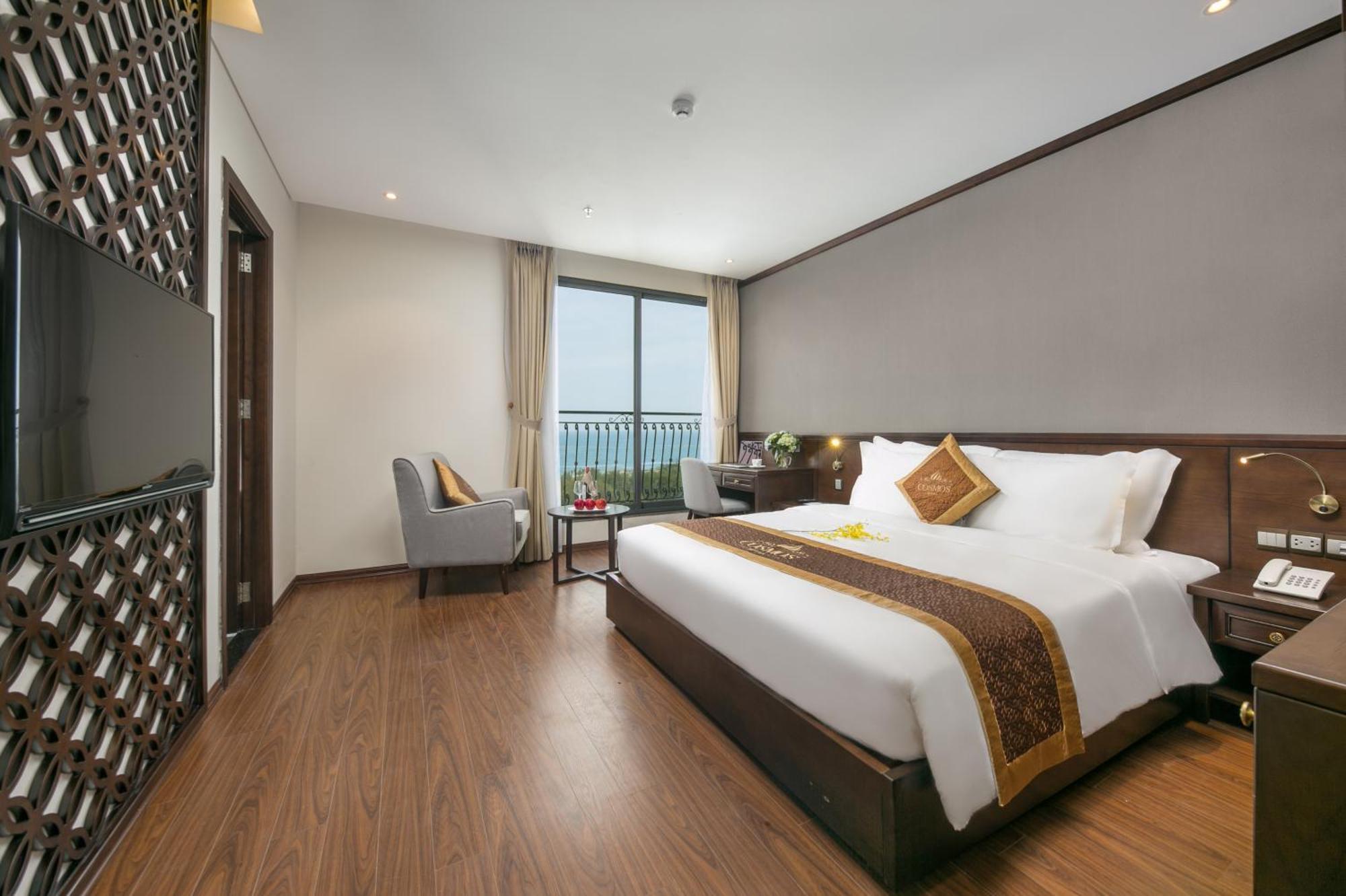 Cosmos Hotel Danang Екстериор снимка