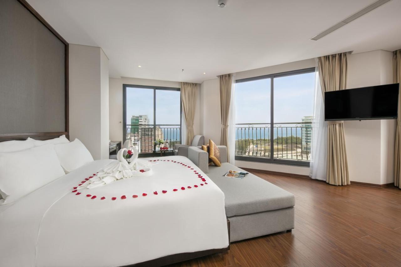 Cosmos Hotel Danang Екстериор снимка