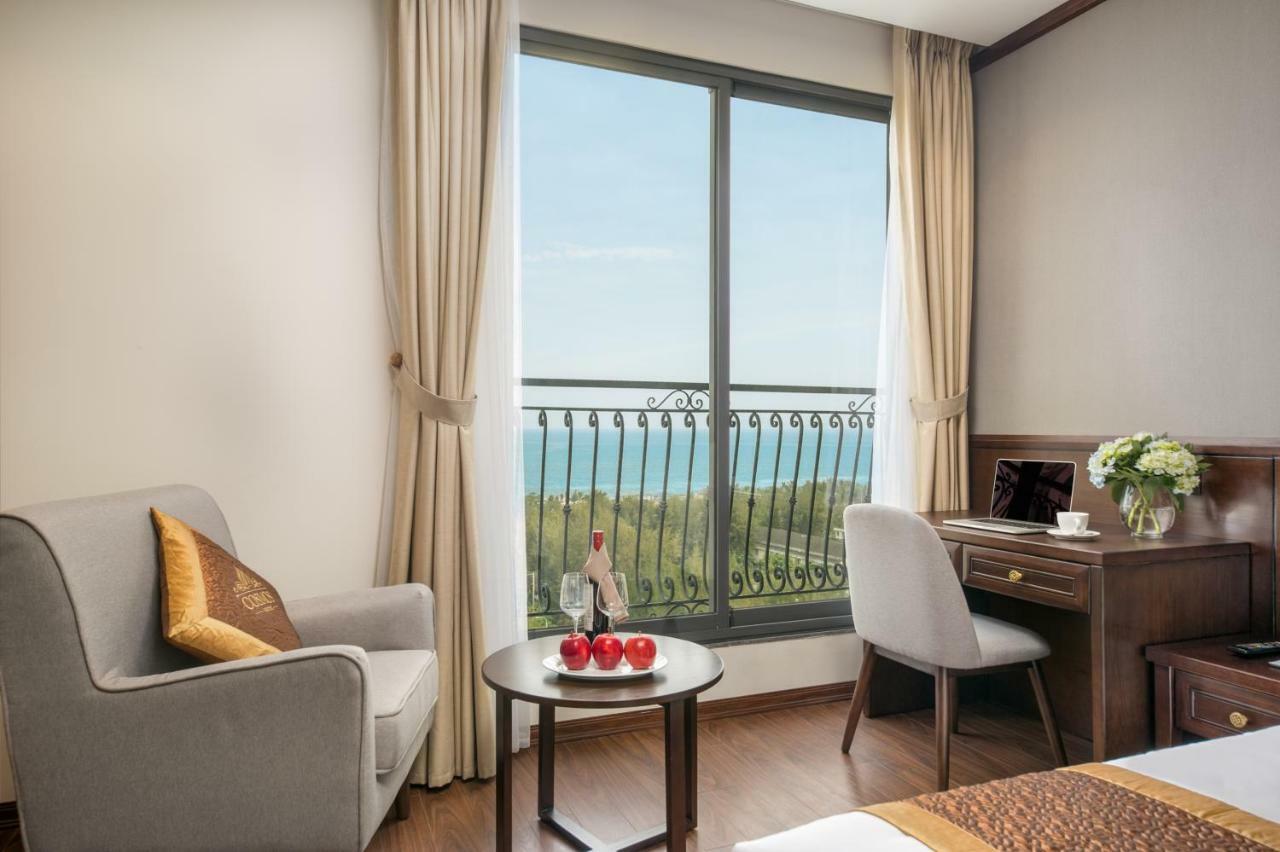 Cosmos Hotel Danang Екстериор снимка